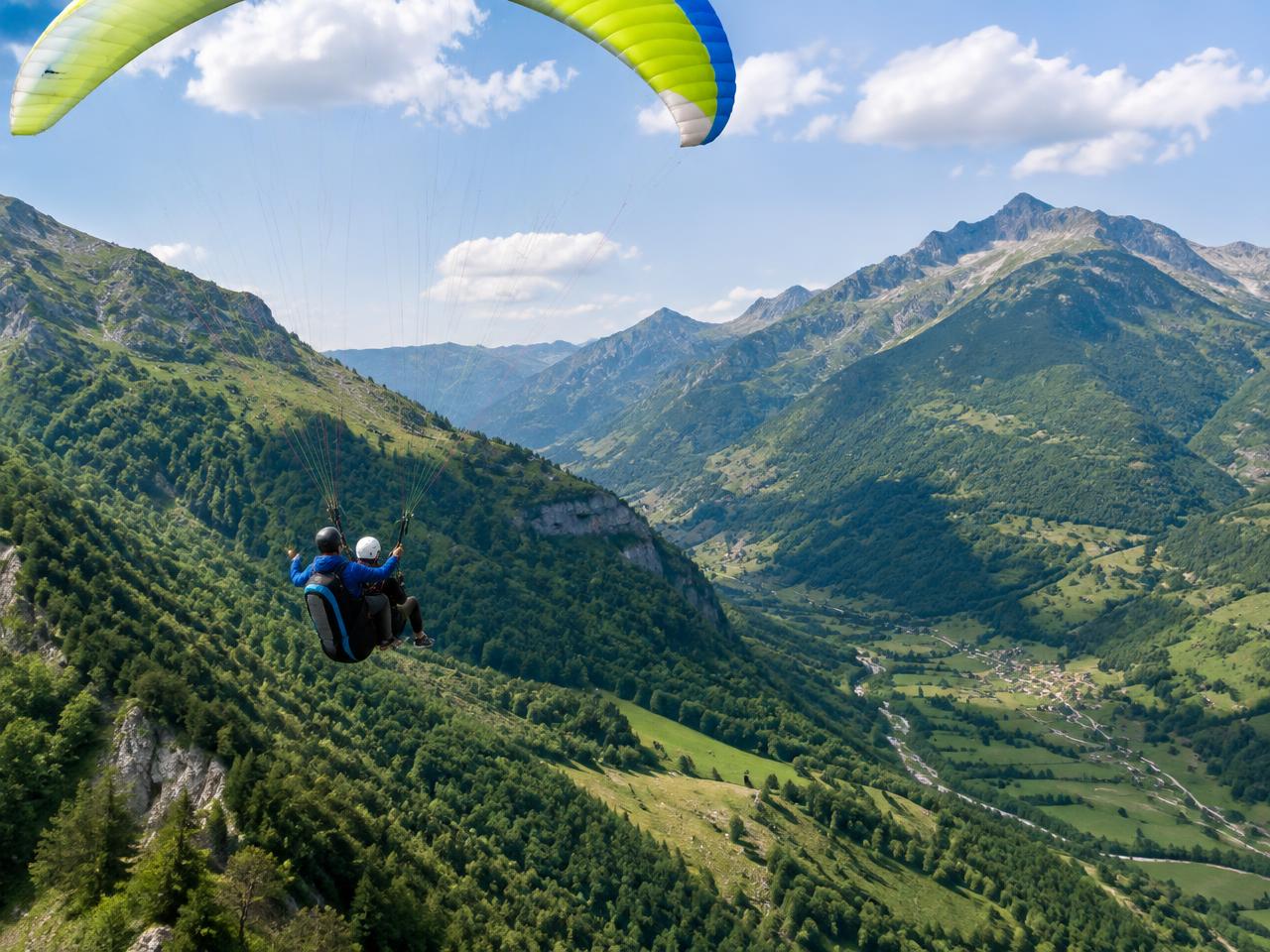 Paragliding